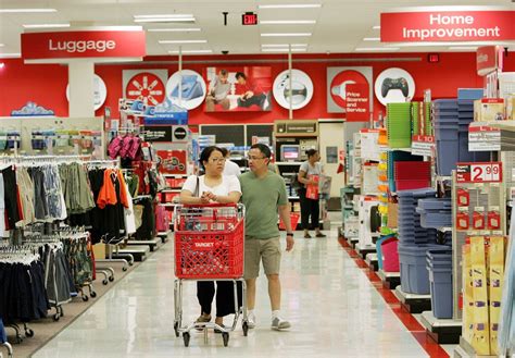 Here’s How The Prices At Target And Walmart Stack Up