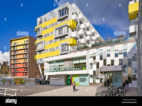 Barking Learning Centre And Library In East London Stock Photo Alamy
