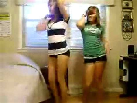 Teen Girls Dancing In The Bed Room Dancing YouTube