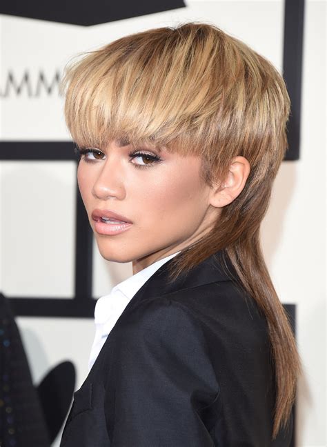 The modern mullet a la miley features face framing layers in the front and gradual length in the back. Grammys Red Carpet 2016 Photos - Best Celebrity Style 58th ...