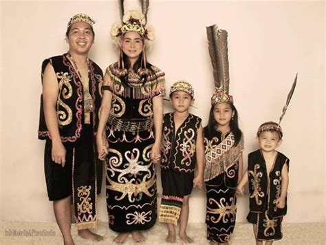 11 Pakaian Adat Kalimantan Timur NAMA PENJELASAN MACAM