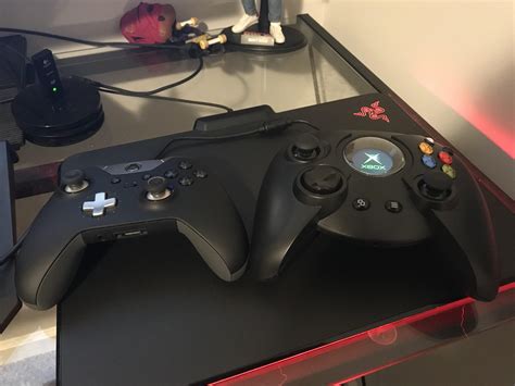 size comparison of the xbox one elite controller and the remake of the original xbox “duke