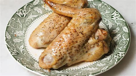 A Quick & Easy Baked Turkey Wings Recipe - Eat This Not That