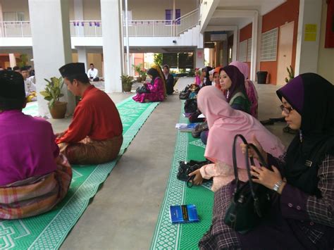 Ringkasan ceramah ramadhan 1432h evaluasi program harian siswa bulan : Album Program & Aktiviti STAND: Ceramah Ihya Ramadhan ...