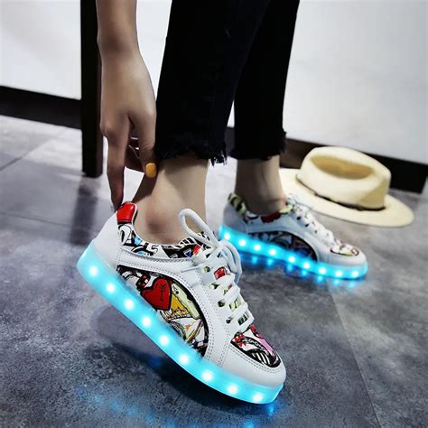 2018 New 7 Colors Usb Recharging Luminous Sneakers Led Shoes With Light