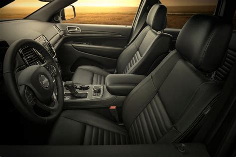 Details More Than 140 Jeep Grand Cherokee Overland Interior Best