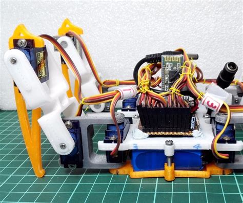 [DIY] Spider Robot(Quad Robot, Quadruped) : 14 Steps (with Pictures) - Instructables