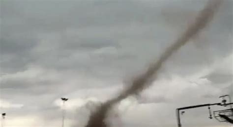 Video Un Impactante Tornado Sacudió A Mendoza Fm Centro 991