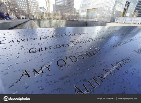 9-11 memorial fuentes en zona cero - World Trade Center-Manhattan