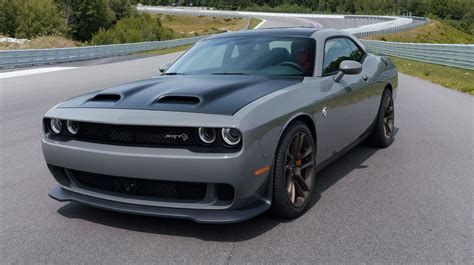The Manual Is Back 6 Speed Returns To 2023 Dodge Challenger Srt