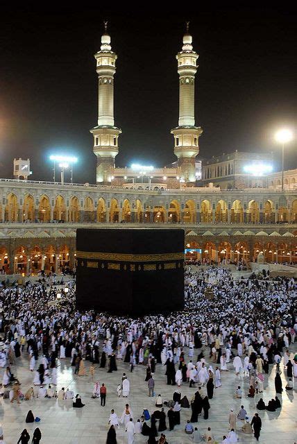 Door of holy kaaba, makkah, mecca, saudi arabia. Kaaba Sharif Images in 2020 (With images) | Mecca, Masjid ...