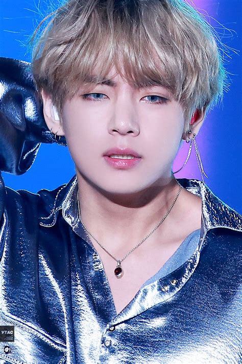 Pin By ♥️💚🌈☀️ On Bts V Kim Taehyung Taehyung V Taehyung