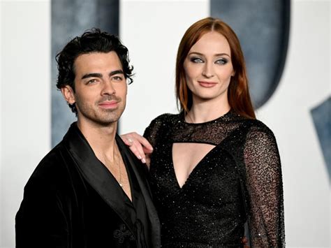 13 Celebrity Women Who Are Taller Than Their Partners