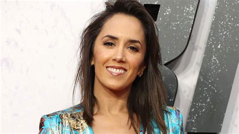 Strictlys Janette Manrara Stuns In Naked Bathtub Photo During Romantic