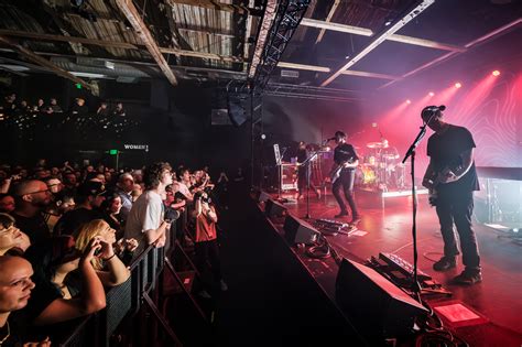 Jimmy Eat World - Music Farm