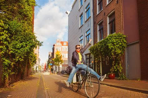 Amsterdam Bike Tour Introducing Amsterdam