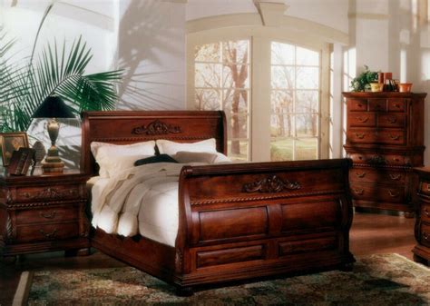 This bed has a solid wood frame, and polyester fill foam padding. 5 PC King Bed Hand Carved Solid Mahogany Wood Sleigh ...