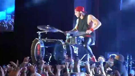 1,120,729 views, added to favorites 22,310 times. Twenty One Pilots - Ride (Live at The Greek Theater) - YouTube