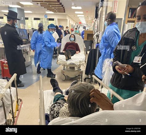 Crowded Hospital High Resolution Stock Photography And Images Alamy