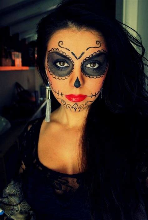 Mexican Sugar Skull Makeup For Girls On Halloween Halloween Makeup Sugar Skull Sugar Skull