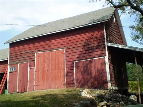 Die bank of england (englisch ‚bank von england') ist die zentralbank des vereinigten königreichs großbritannien und nordirland und hat ihren sitz in london. Eastern Barn Consultants | American barn, Bank barn, Barn