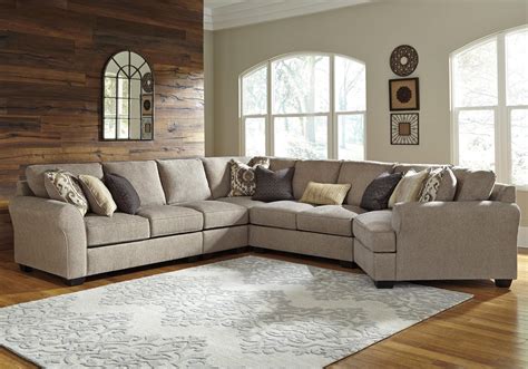 Benchcraft Pantomine 5 Piece Sectional With Cuddler Walkers