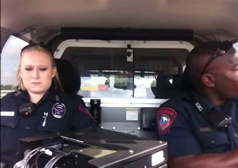 Two Police Officers Caught On Camera While Doing Things That Will Shock Everyone ~ Viraltube