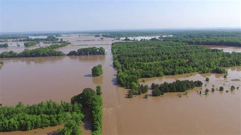 Arkansas River Flooding Near Dardanelle Levee Breach Youtube