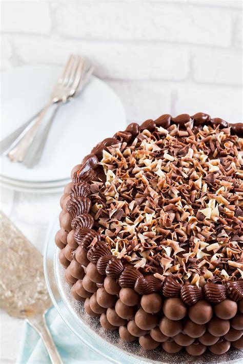 Chocolate Lovers Dream Cake Erren S Kitchen Indulge Yourself With