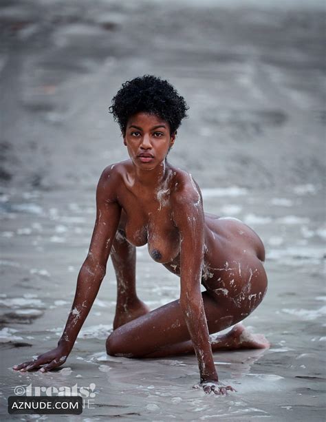 Ebonee Davis Shows Off Her Naked Body In A Various Poses On The Beach In A Photoshoot By David