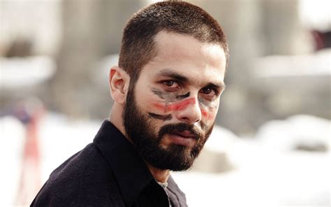Shahid Kapoor New Look In Haider Wallpapers 1920x1200 305380