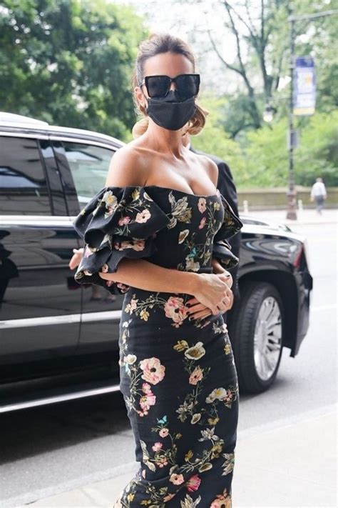 Kate Beckinsale Sexy In Floral Dress With Big Tits 12 Photos The