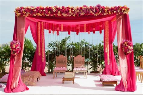 Decorate The Wedding Mandap In These Creative Ways