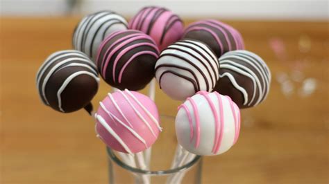 This recipe makes around 20 cake pops each a little smaller than a golf ball. Homemade Cake Pops | In The Kitchen With Matt | Easy Cake ...