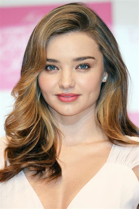 18 Cute Hairstyles With Blonde Highlights Celebrity Hair Highlight Ideas