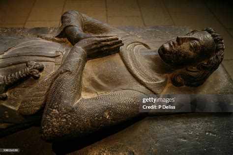 Jean Dalluye Tomb Effigy In The Gothic Chapel In The Cloisters New York
