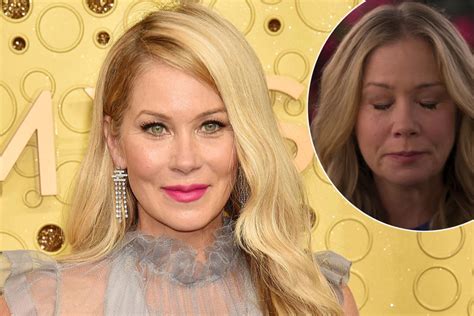 Christina Applegate Reveals She Put On 40 Lbs And Cant Walk Without A