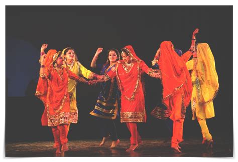 Hafiza Dance Of Kashmir