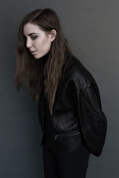 Lykke li timotej zachrisson, or lykke li, is a swedish singer and songwriter best known for her single little bit from her debut album, youth novels. Lykke Li photo 62 of 94 pics, wallpaper - photo #936865 ...