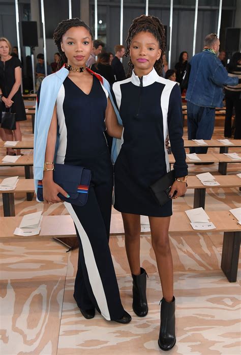 The Randb Duo Chloe X Halle Were In The Front Row Of Tory Burch The New York Times