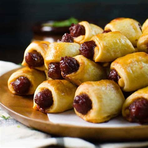 Homemade honey mustard dipping sauce. Sweet and Spicy Pigs in a Blanket with a Spicy Cheese dip ...