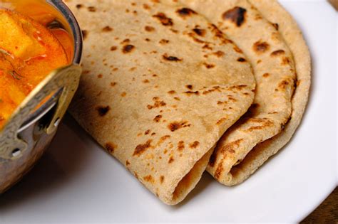 접시에 담긴 인도식 빵 또는 로티 인도 빵 난에 대한 스톡 사진 및 기타 이미지 Istock
