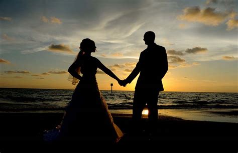 From officiant services to stunning one of a kind beach wedding settings, wow has been delivering affordable florida beach weddings on the gulf since 2001. Florida Sunset Magic - Suncoast WeddingsSuncoast Weddings