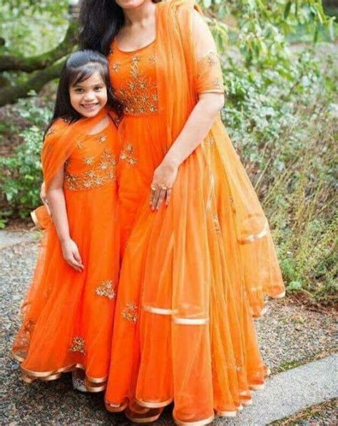 Mom And Daughter Matching Dresses Indian Fashion Ideas Indian Fashio In 2020 Mother