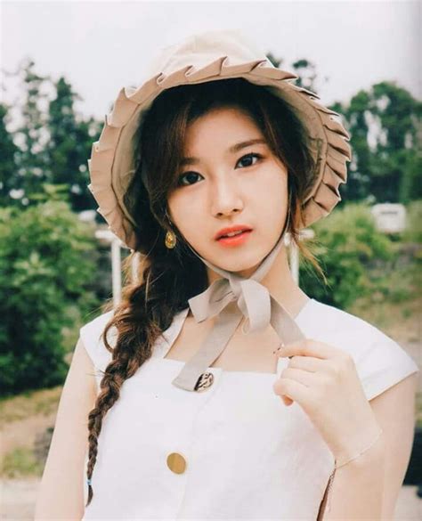 Gambar mewarnai barbie princess terbaru aneka gambar animasi hujan awan bergerak kumpulan gambar via gambarwallhd.blogspot.com. TWICE -PHOTOBOOK "To ONCE From Jihyo" #Sana | Gambar, Wanita