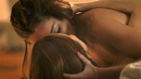 Lili Simmons Lesbian Scene With Hannah Emily Anderson From The Purge