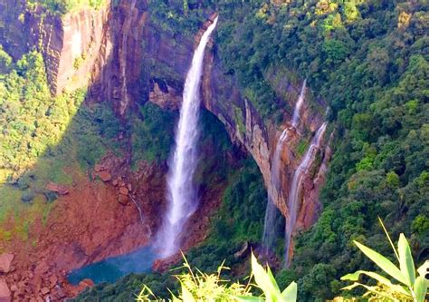 nohkalikai falls meghalaya tale of 2 backpackers