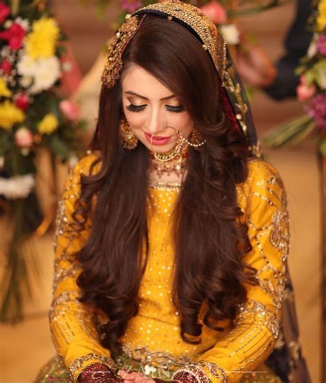 Pin By Ks ️ On Mayumehndi Pakistani Bridal Hairstyles Pakistani