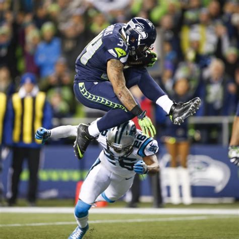 Seahawks running game gets back on track in blowout win over Panthers