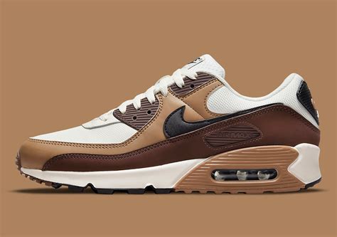 The Nike Air Max 90 “Dark Driftwood” Carries Some “Escape” Ancestry